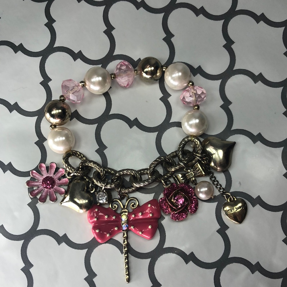 Betsey Johnson early 2000’s bracelet!
